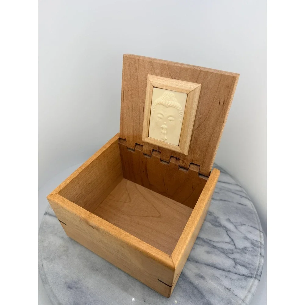 Vintage Handcrafted Wooden Keepsake Box Buddha Finial, Artisan, Zen Meditation